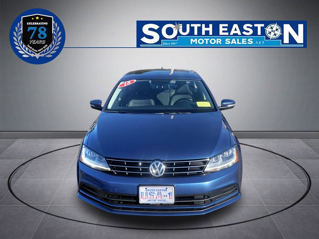 Used 2018 Volkswagen Jetta SE FWD image 3