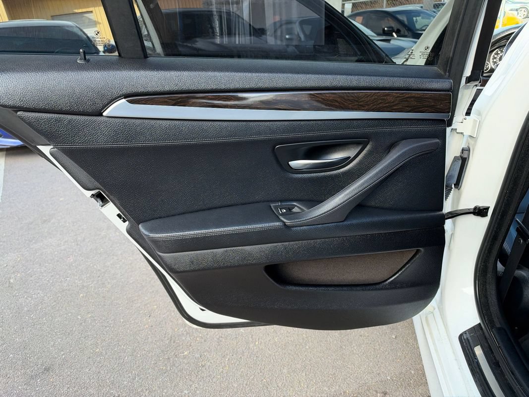 Used 2015 BMW 528i xDrive Sedan AWD/4WD image 15