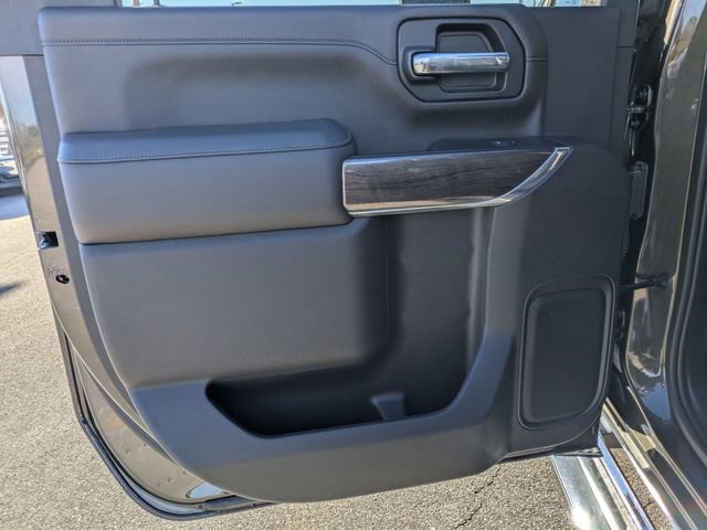 Used 2023 Chevrolet Silverado 3500 LTZ w/ LTZ Convenience Package image 23