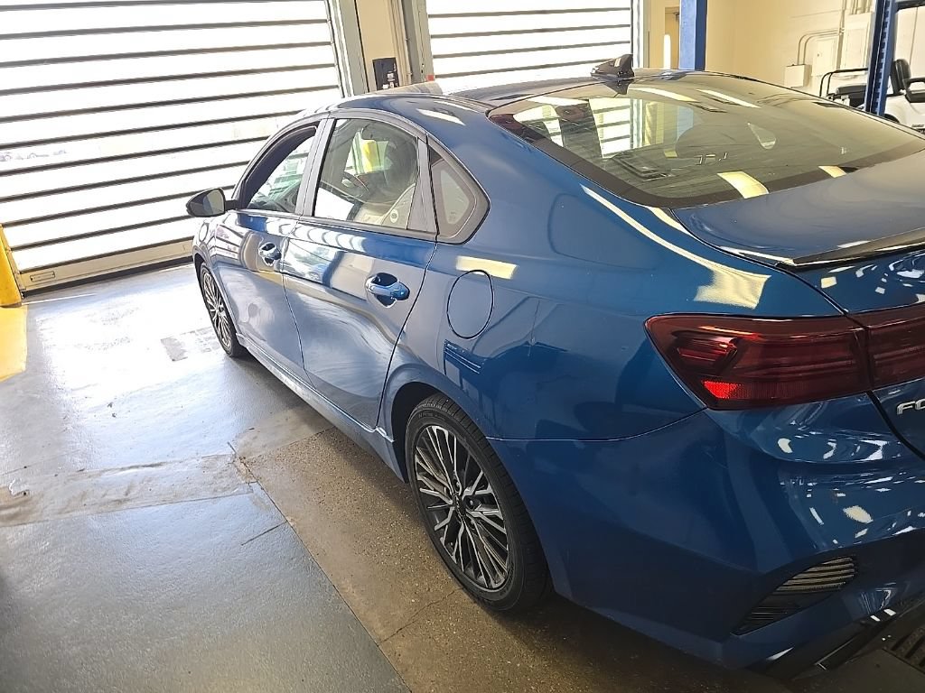 Used 2023 Kia Forte GT-Line w/ GT-Line Premium Package FWD image 8
