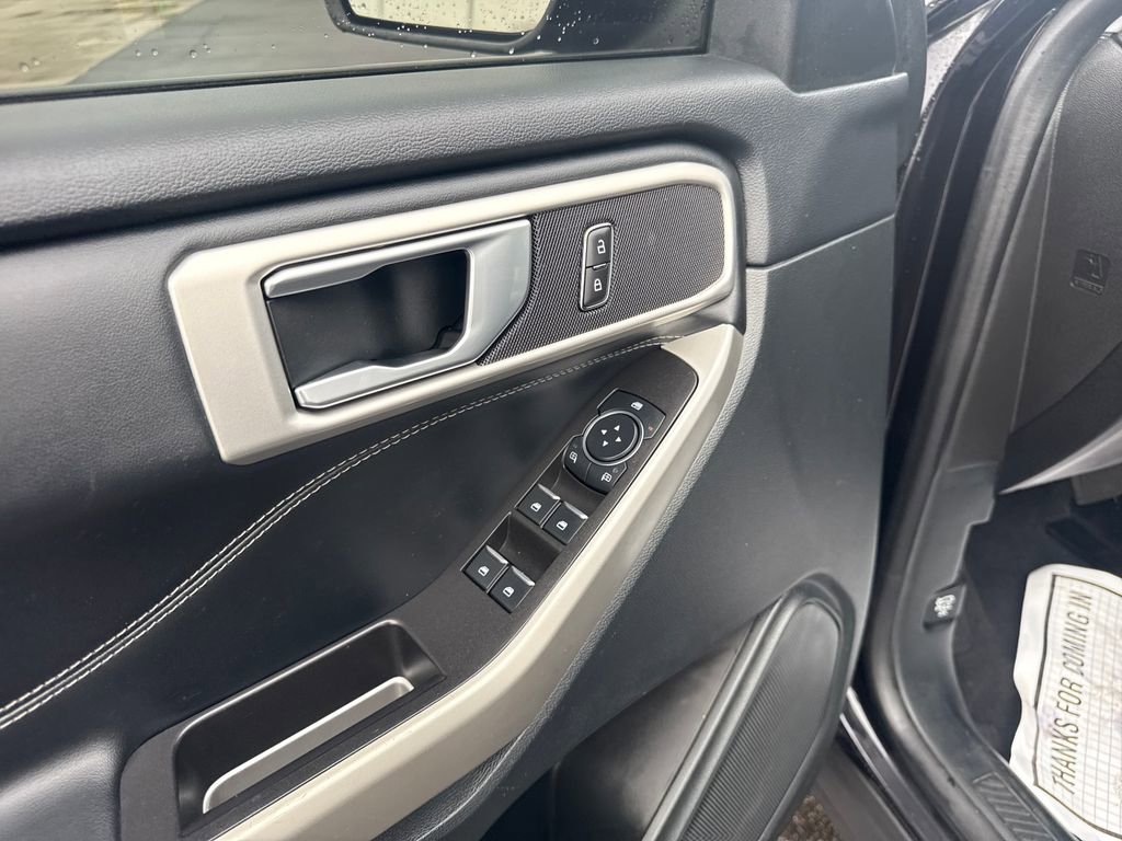 Used 2023 Ford Explorer XLT w/ Equipment Group 202A image 29