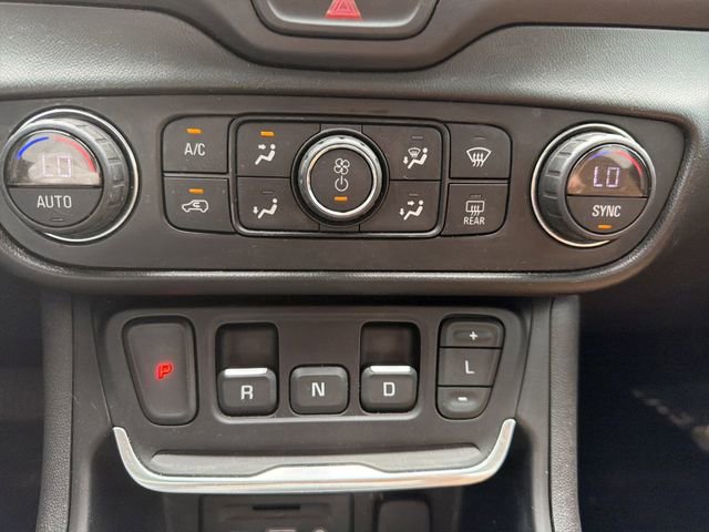 Used 2020 GMC Terrain SLT w/ Preferred Package FWD image 33