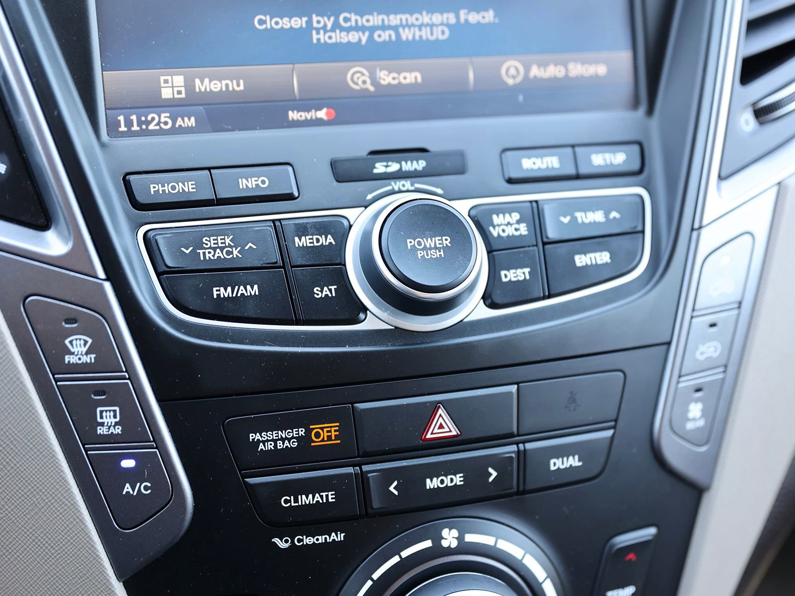 Used 2015 Hyundai Santa Fe GLS w/ Option Group 03 AWD/4WD image 29