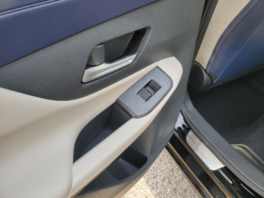 New 2026 Nissan Sentra SL w/ Floor Mat Package FWD image 10