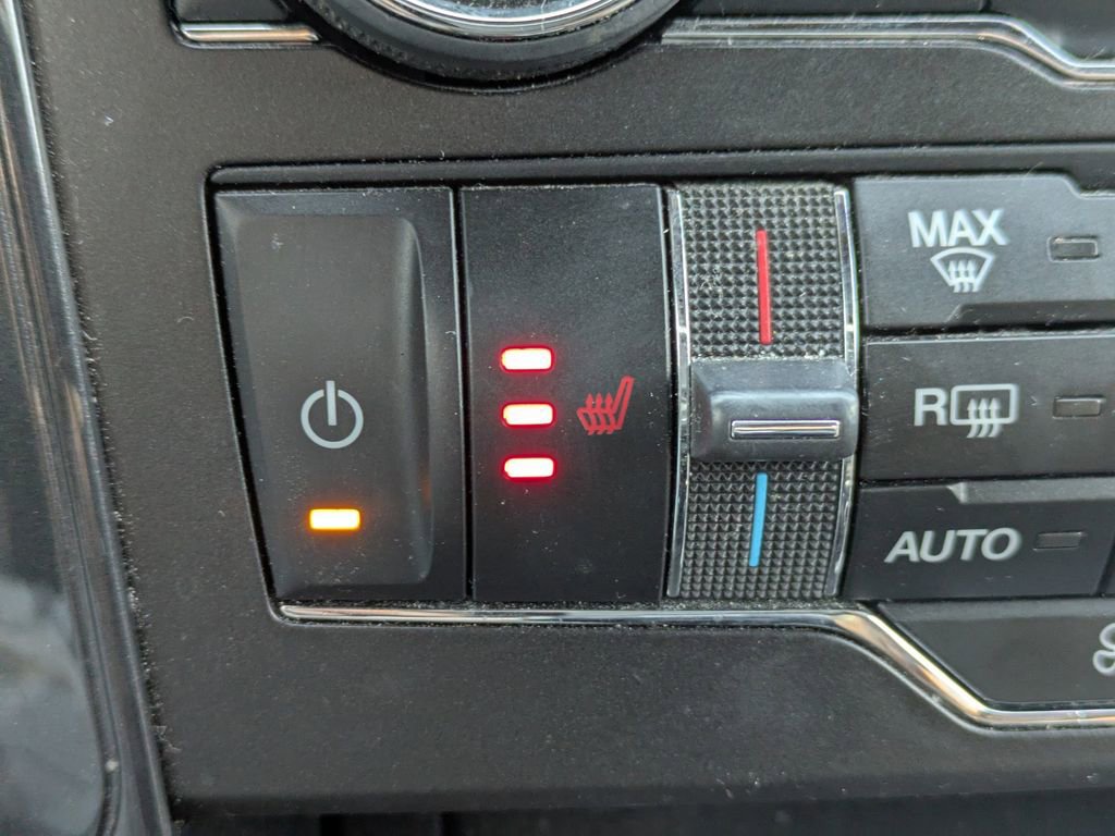 Used 2018 Ford Explorer XLT w/ Equipment Group 202A image 26