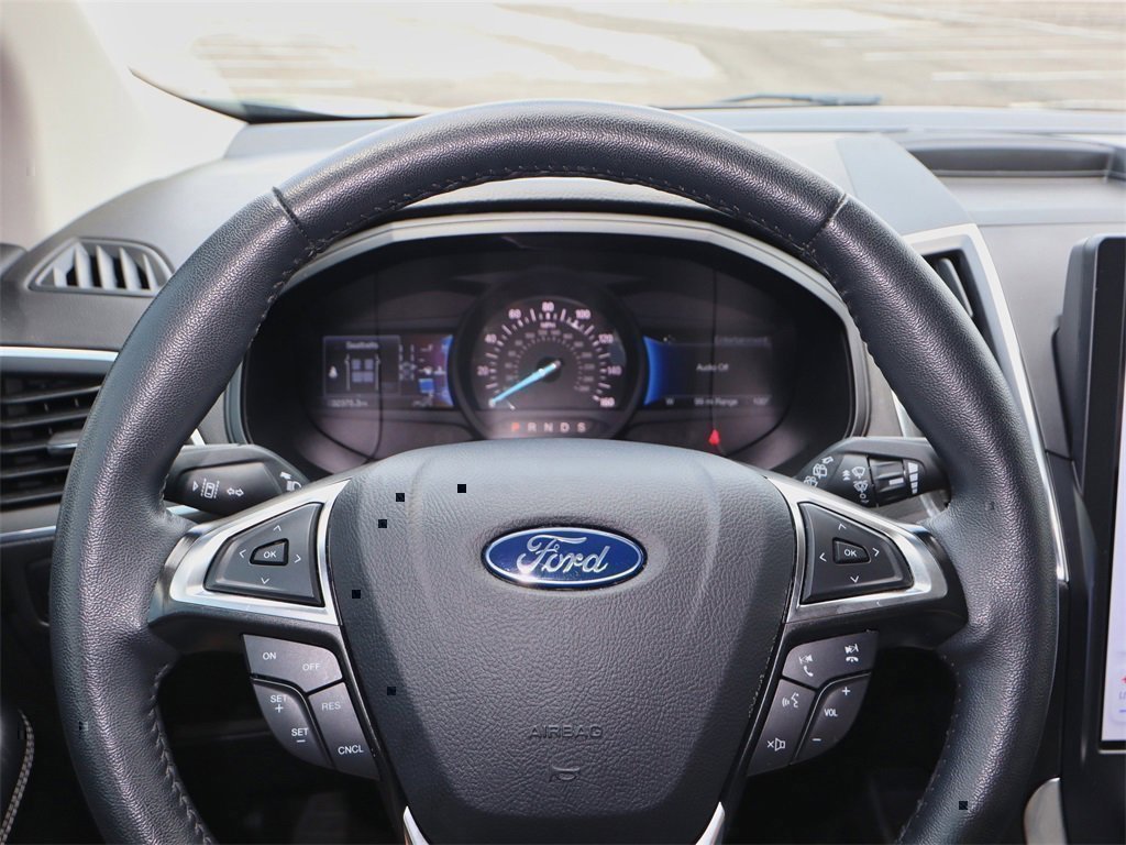 Used 2024 Ford Edge Titanium image 21