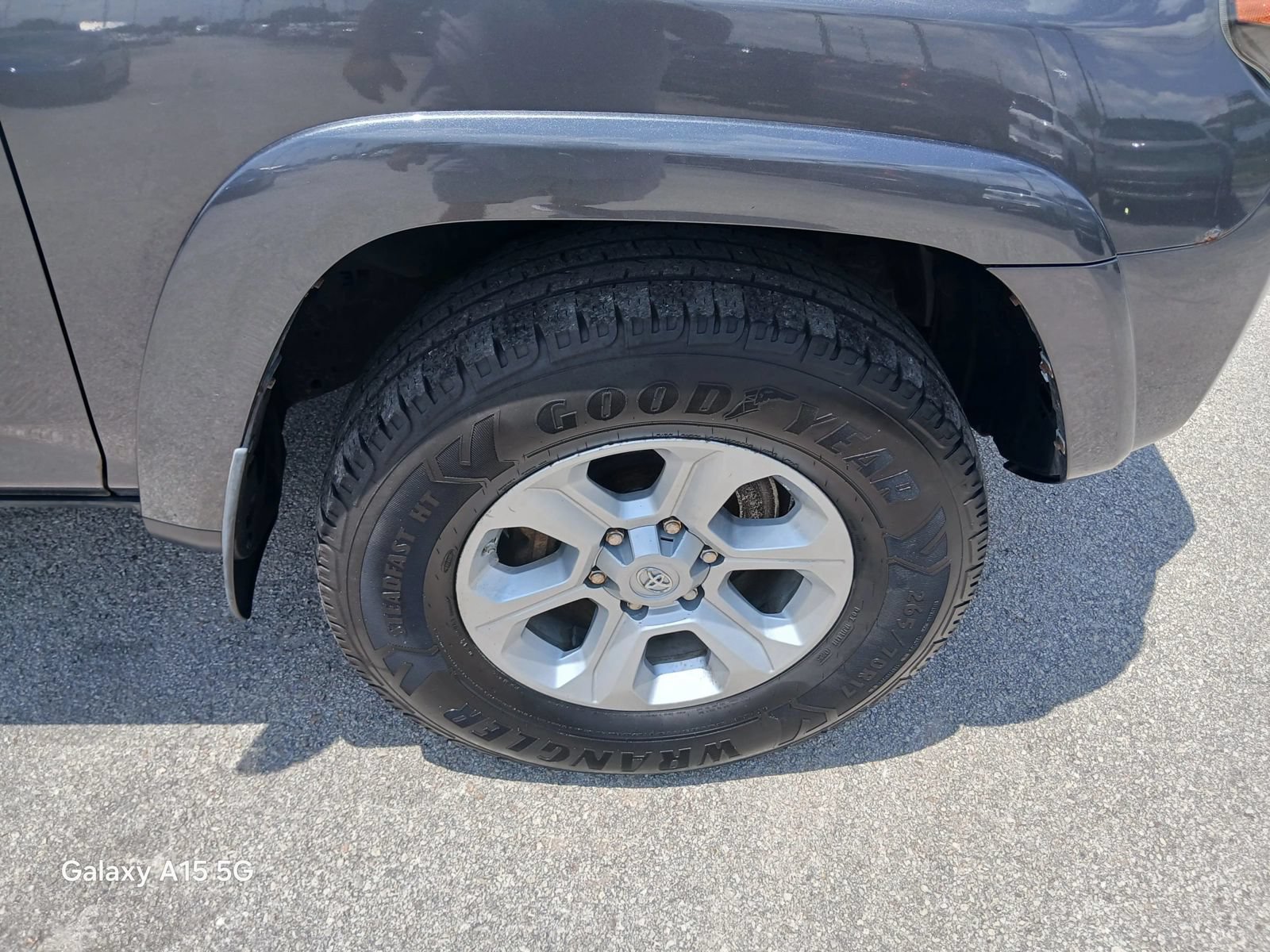 Used 2017 Toyota 4Runner SR5 AWD/4WD image 15