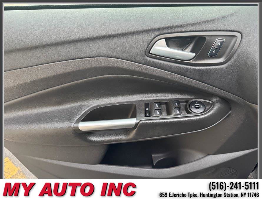Used 2016 Ford Escape SE w/ SE Chrome Package AWD/4WD image 25