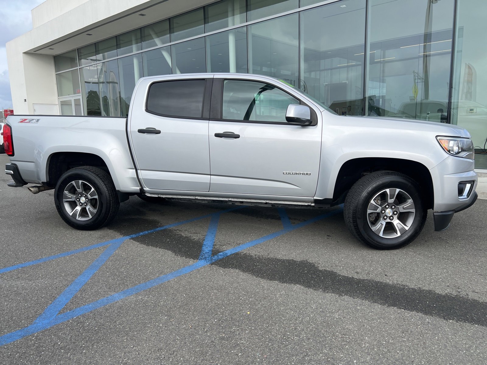 Used 2017 Chevrolet Colorado Z71 image 4