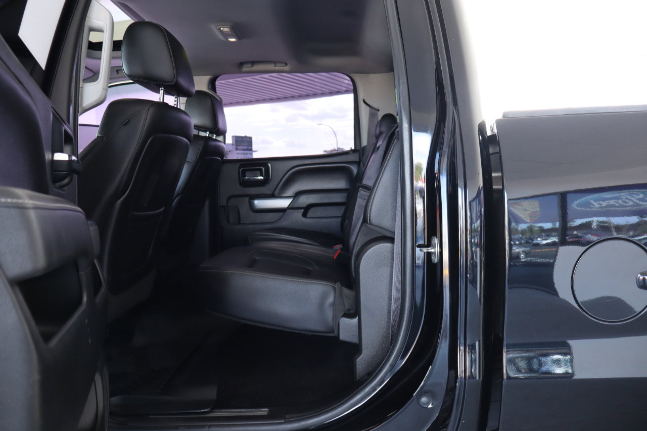 Used 2015 Chevrolet Silverado 2500 LTZ image 27