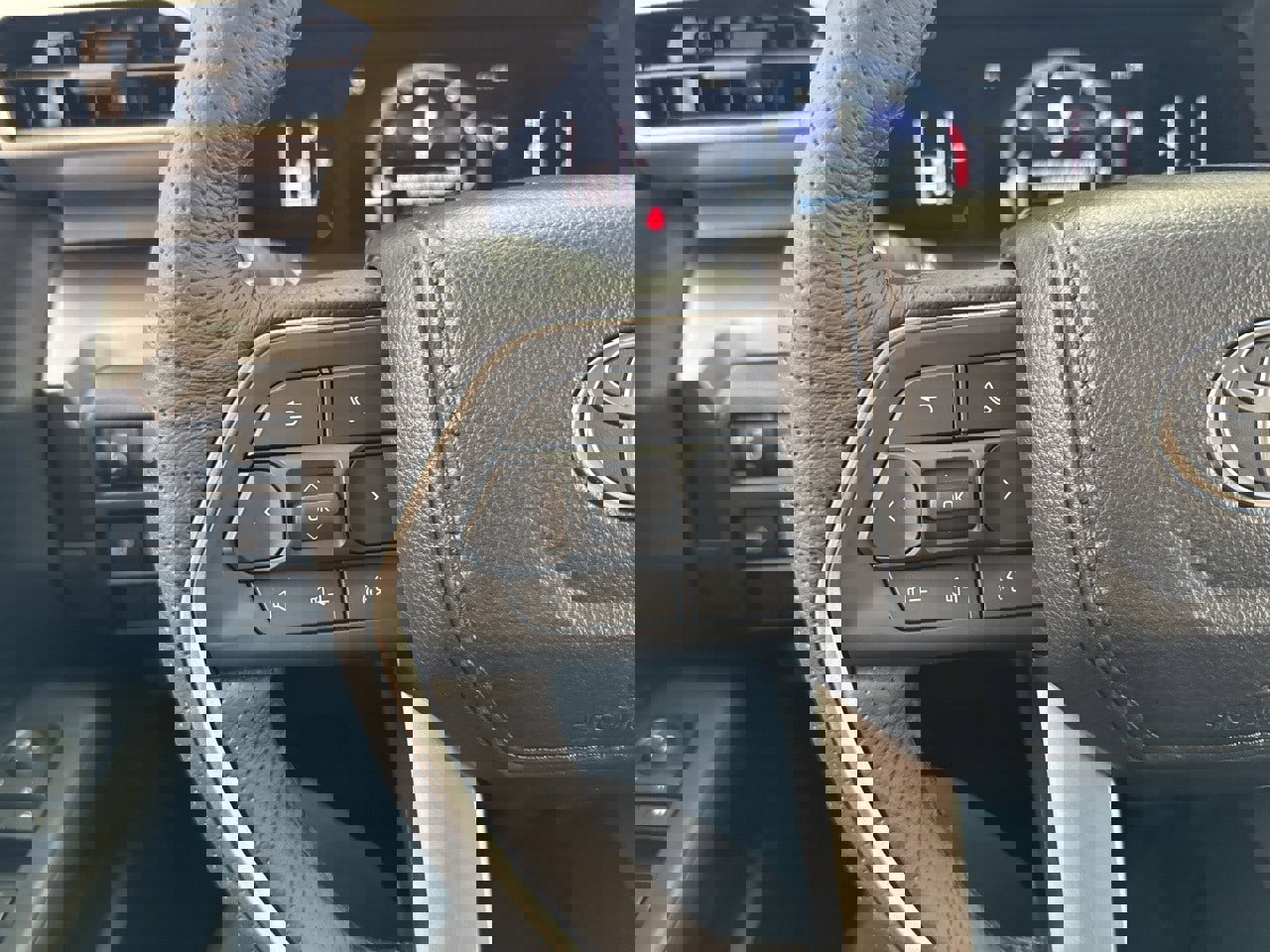 New 2025 Toyota Tacoma SR5 image 18