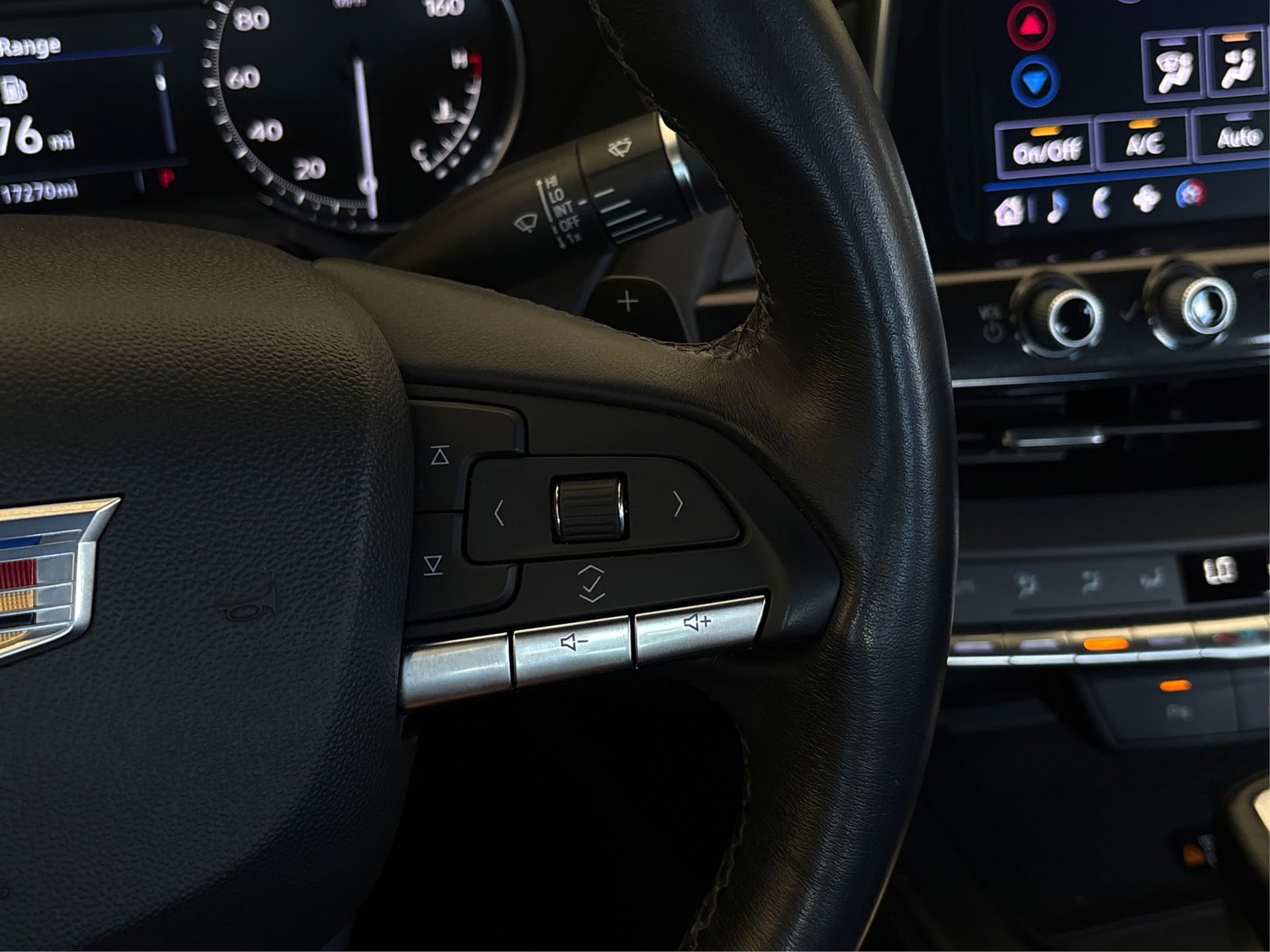 Used 2024 Cadillac CT4 Luxury image 27