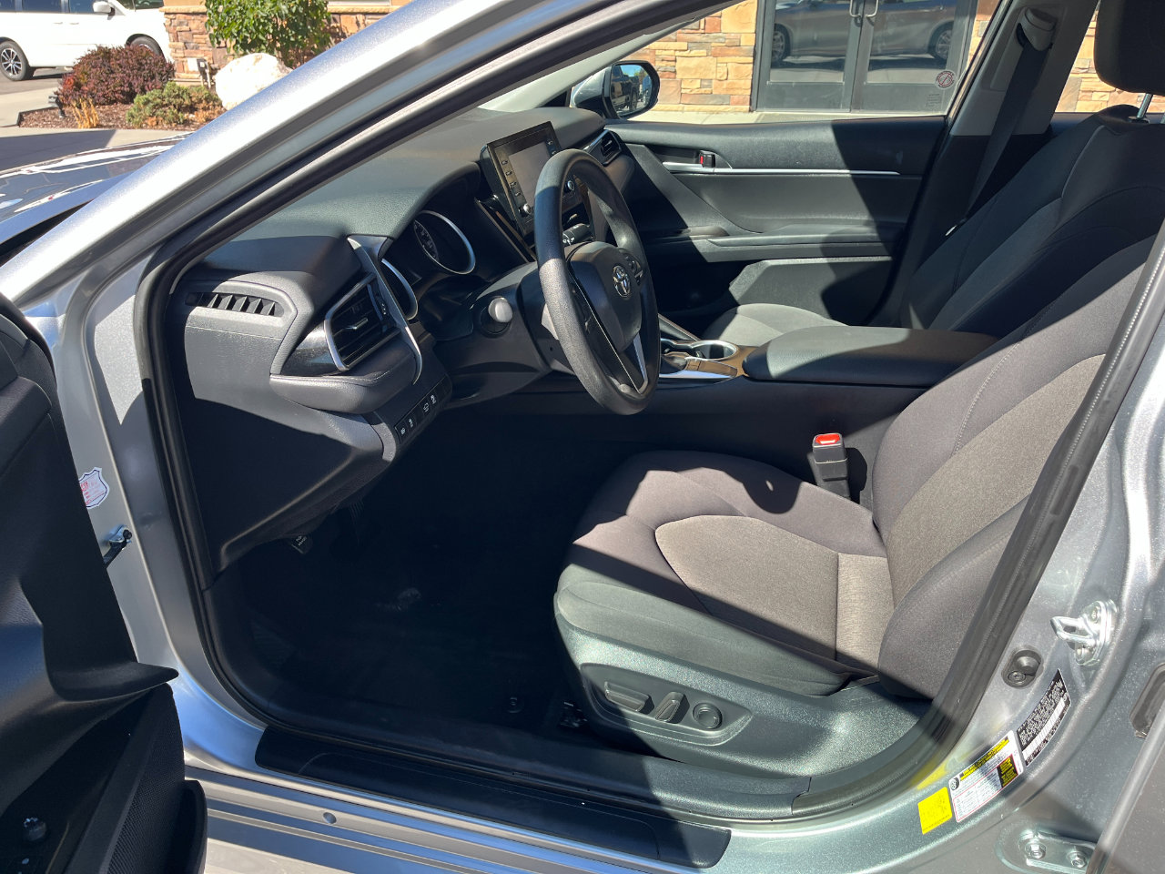 Used 2024 Toyota Camry LE image 4