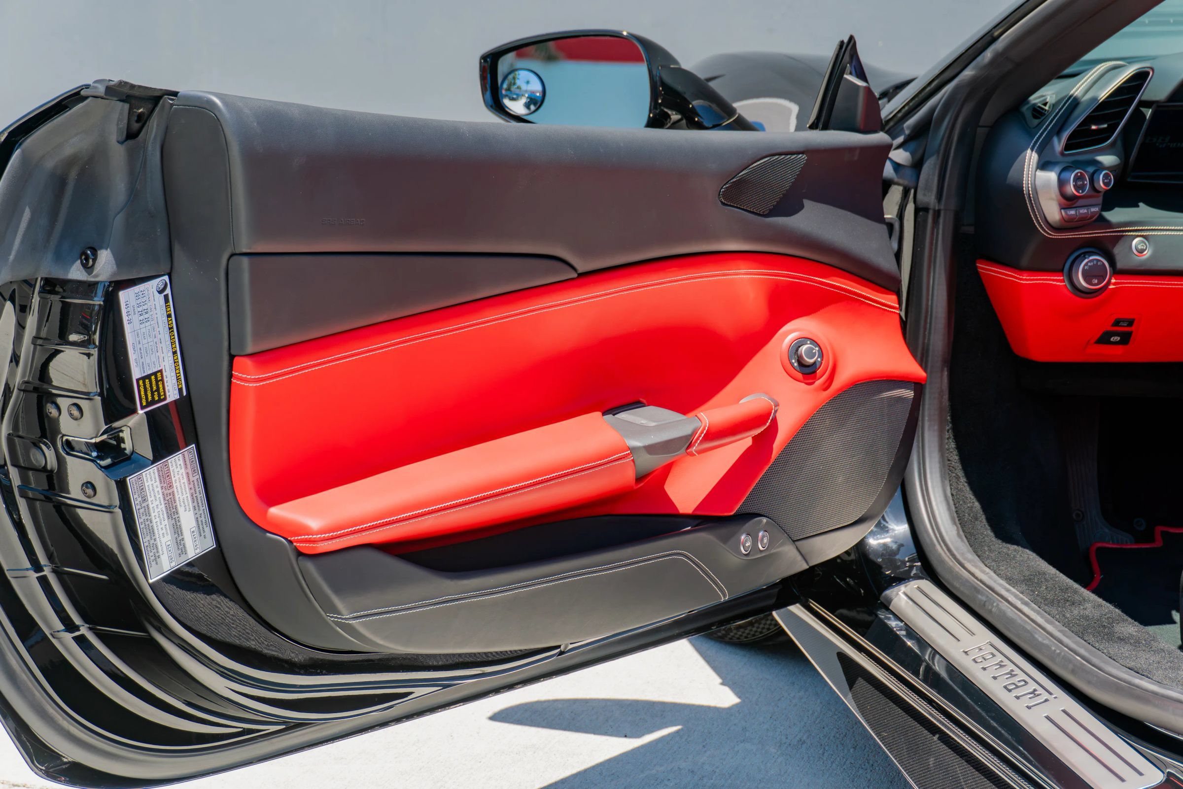 Used 2018 Ferrari 488 Spider RWD image 66