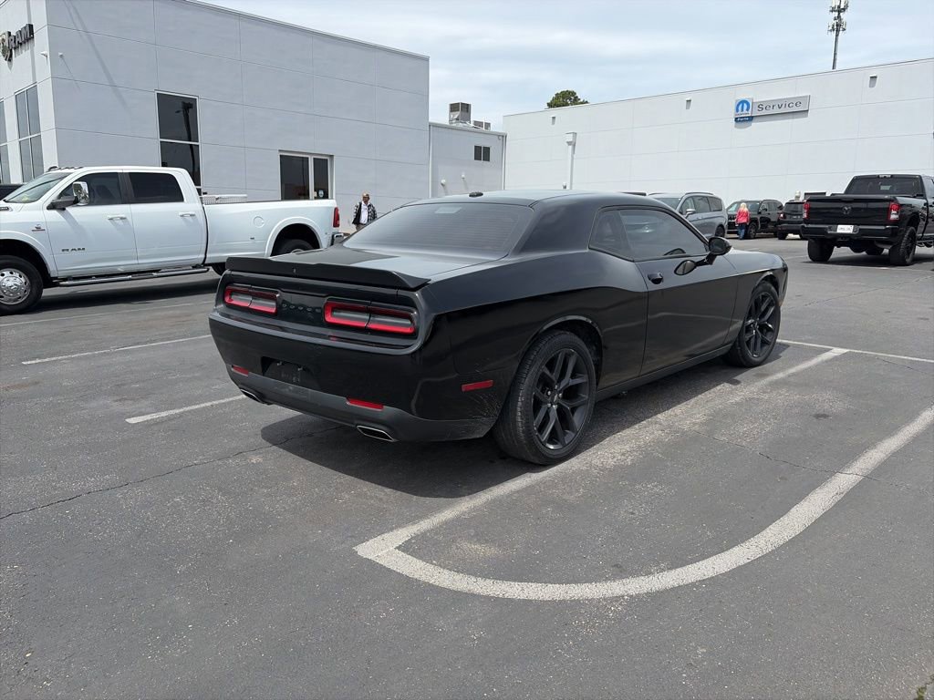 Used 2021 Dodge Challenger SXT w/ Blacktop Package image 7