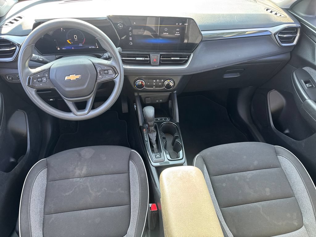 Used 2025 Chevrolet TrailBlazer LS w/ LS Convenience Package FWD image 15