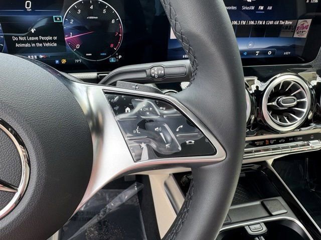 New 2025 Mercedes-Benz GLA 250 image 17