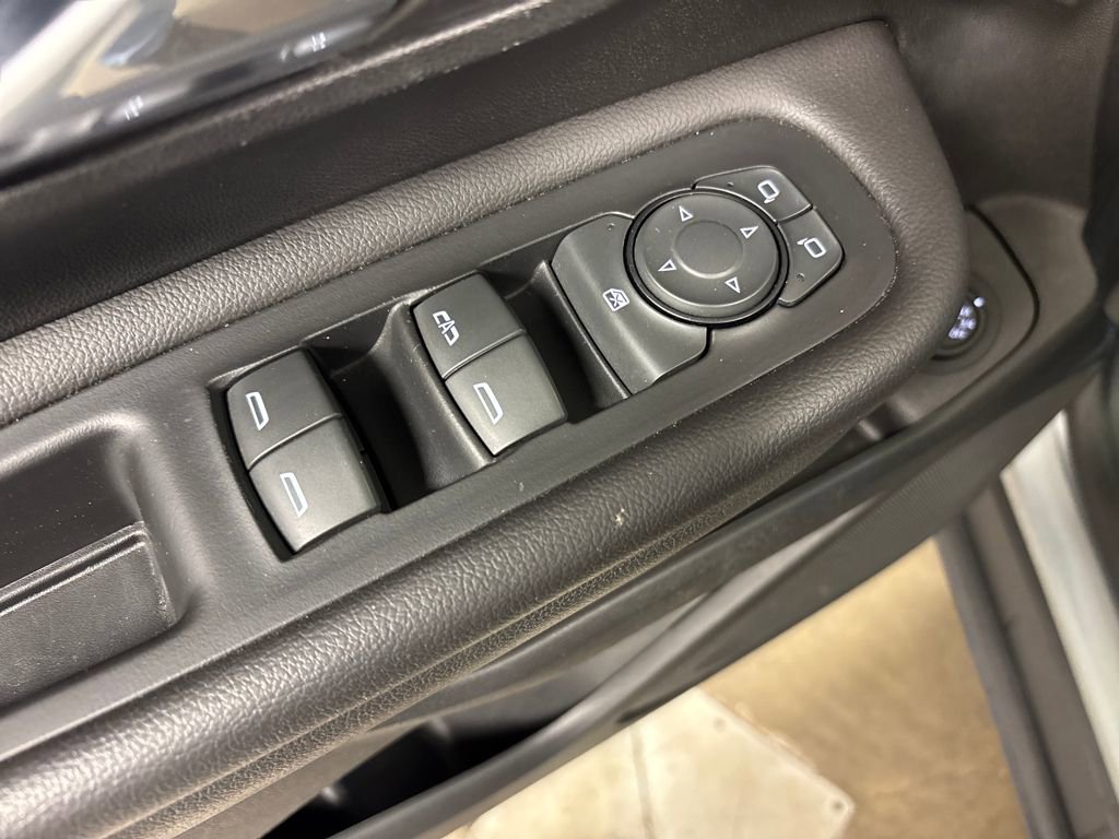 Certified 2023 GMC Terrain SLE w/ Driver Convenience Package image 23