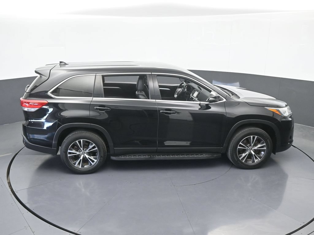 Used 2019 Toyota Highlander Plus FWD image 56