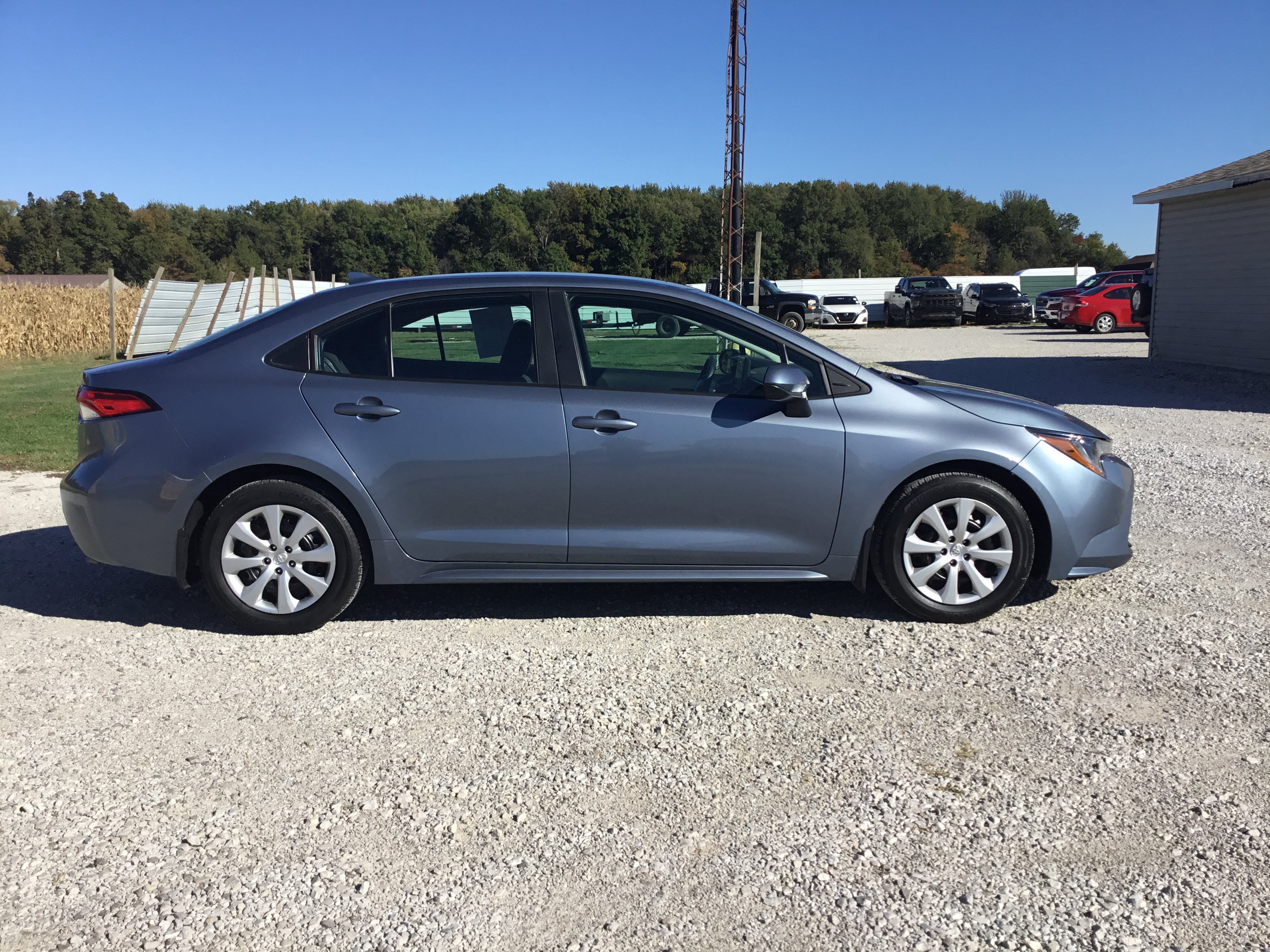 Used 2025 Toyota Corolla LE FWD image 2