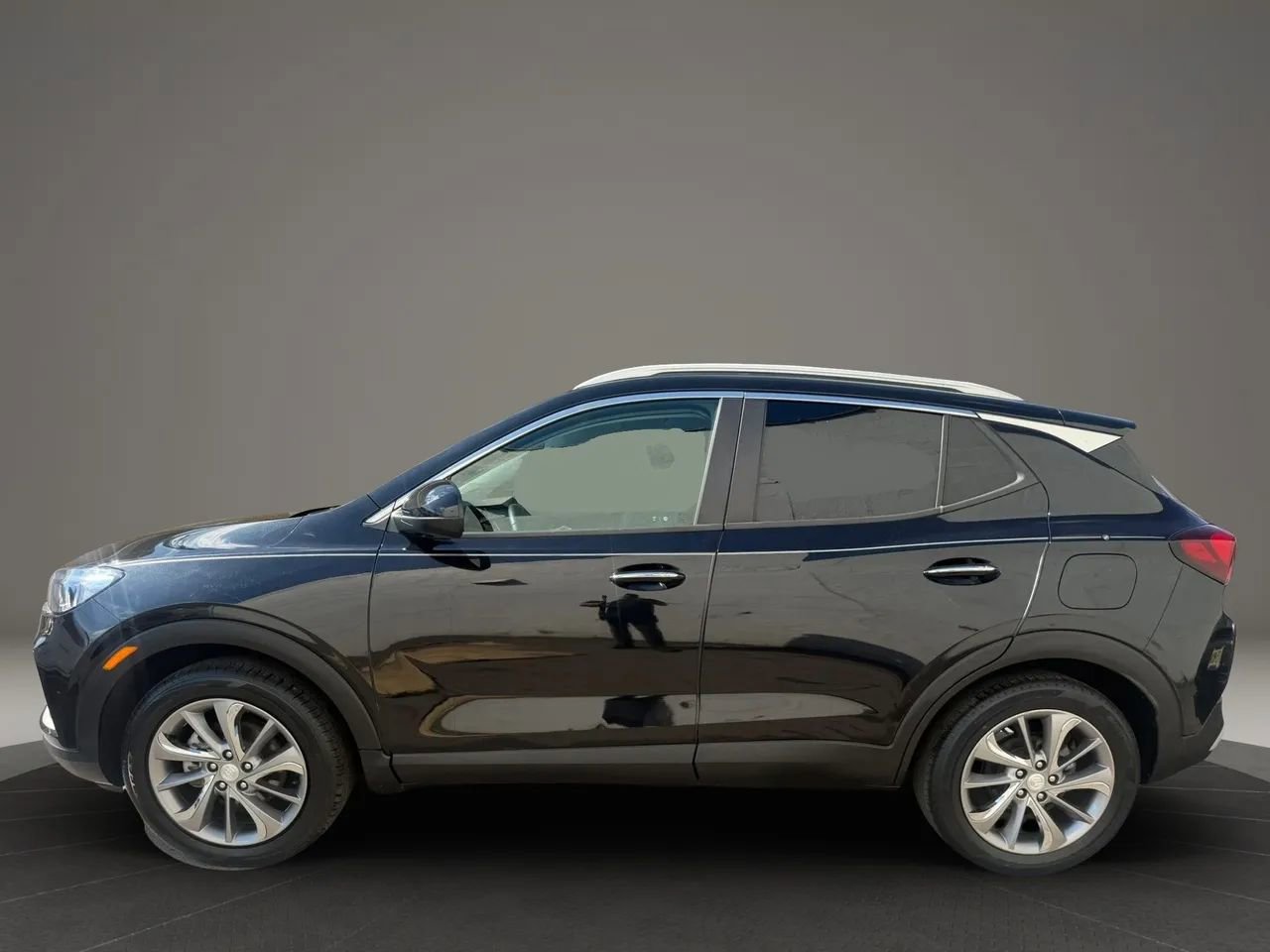 Used 2020 Buick Encore GX Select w/ Experience Buick Package FWD image 8
