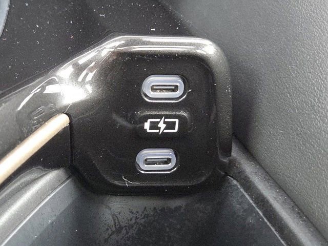 Used 2025 Toyota Crown XLE image 16