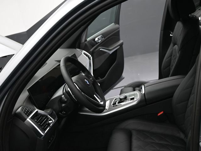 New 2026 BMW X5 xDrive40i w/ Climate Comfort Package image 16