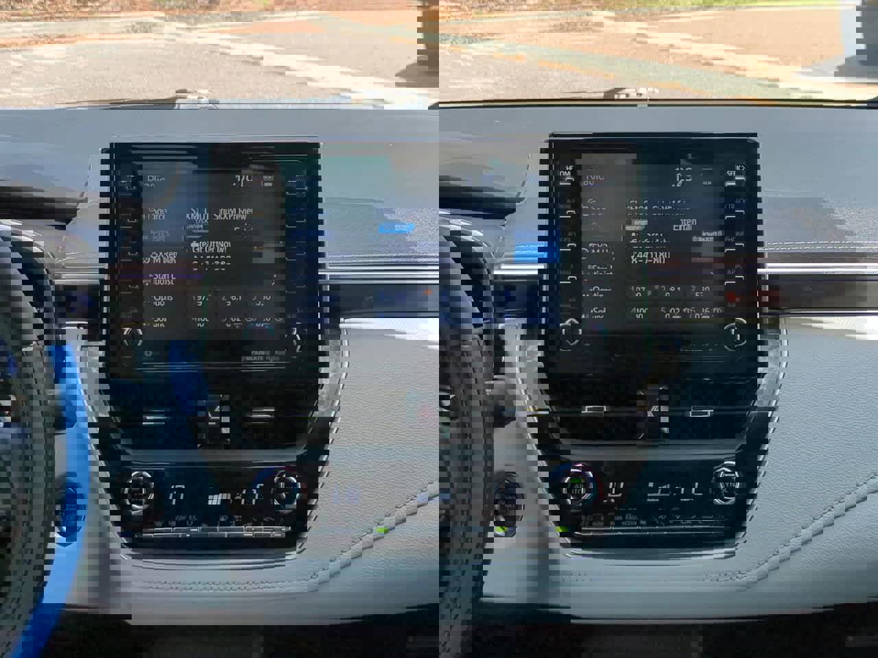 Certified 2021 Toyota Corolla XSE image 17