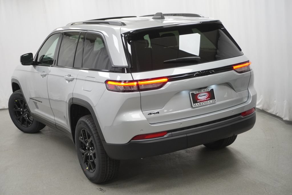 New 2026 Jeep Grand Cherokee Altitude AWD/4WD image 11