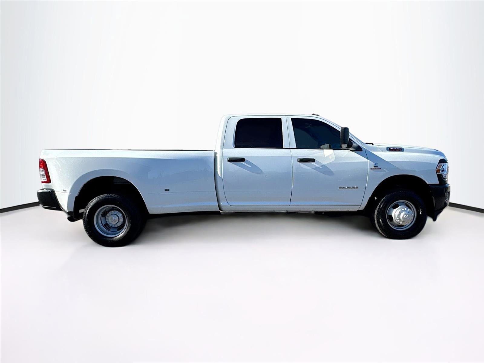 Used 2022 RAM 3500 Tradesman w/ Max Tow Package image 8