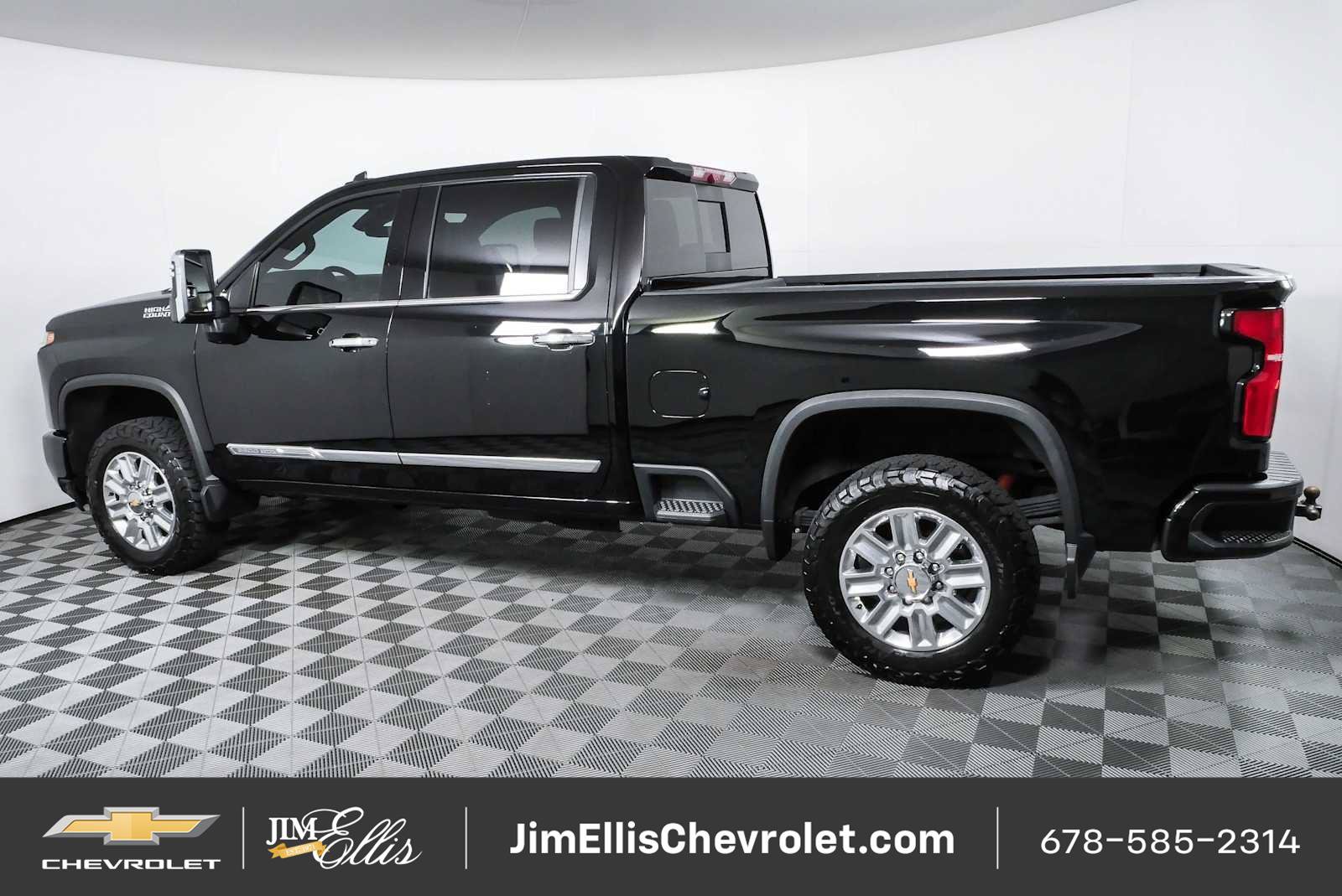 Certified 2024 Chevrolet Silverado 2500 High Country w/ Technology Package AWD/4WD image 30