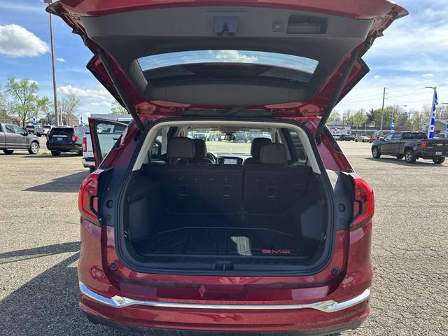 Used 2024 GMC Terrain Denali w/ LPO, Floor Liner Package AWD/4WD image 22