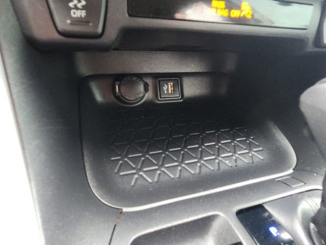 Used 2024 Toyota RAV4 LE AWD/4WD image 31