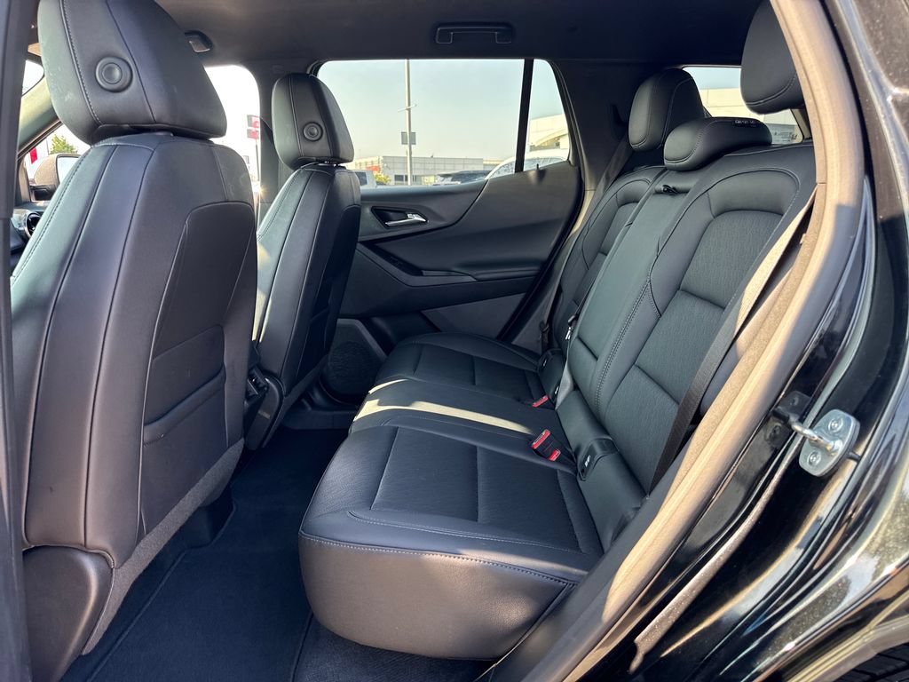 Used 2025 Chevrolet Equinox LT w/ Convenience Package II AWD/4WD image 13