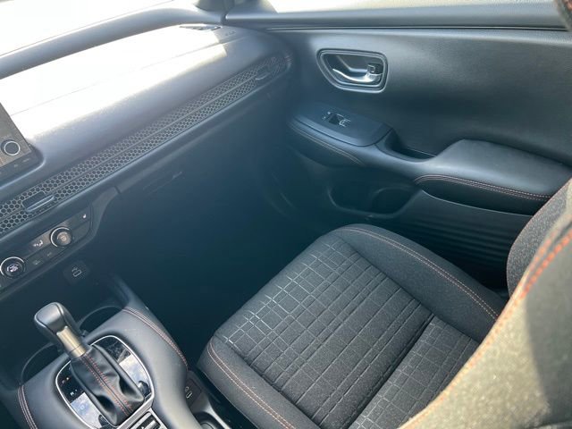 Used 2025 Honda HR-V Sport image 15