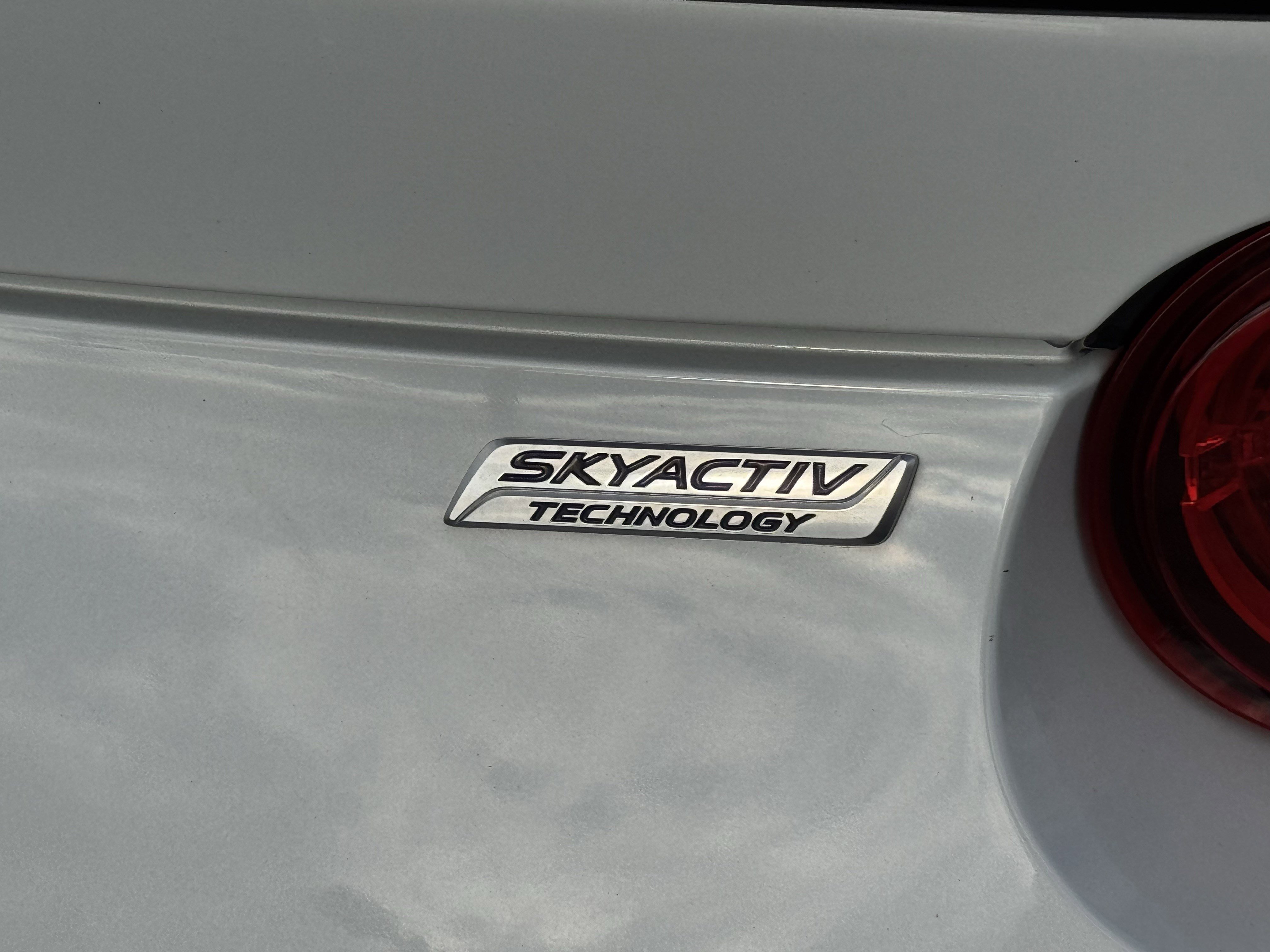 Used 2017 MAZDA MX-5 Miata RF Club image 40