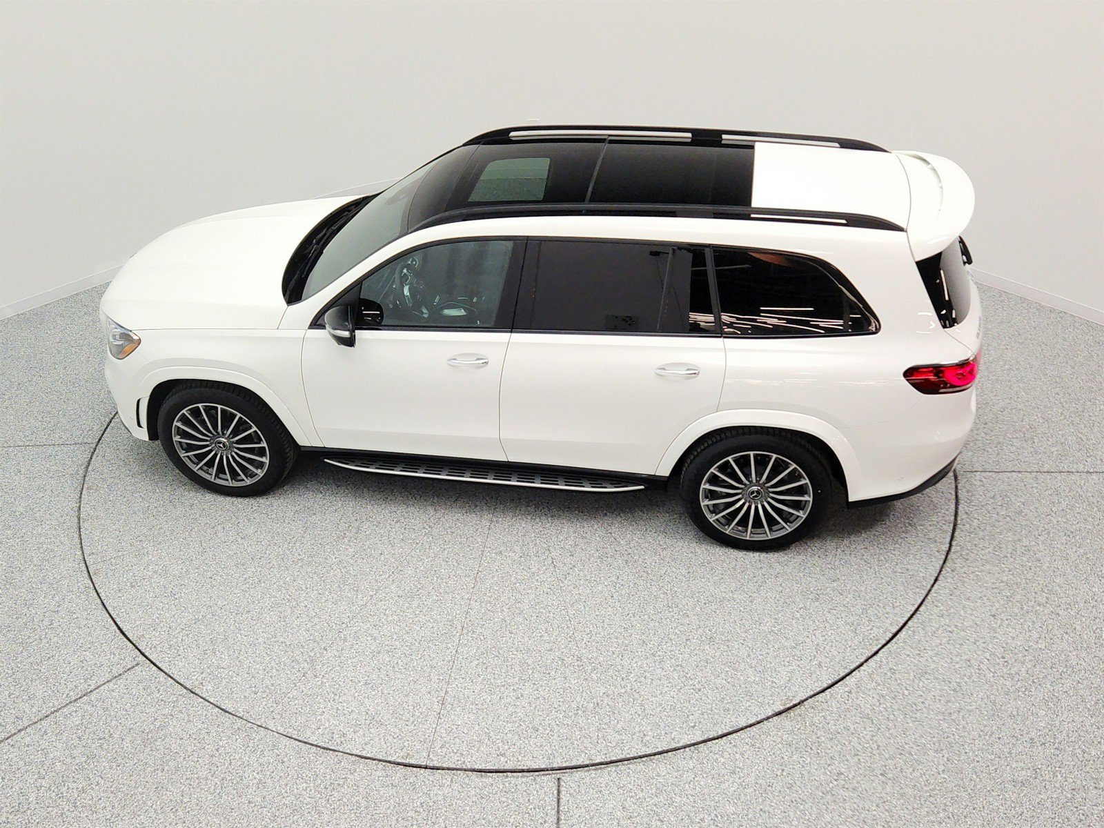 Used 2023 Mercedes-Benz GLS 580 4MATIC image 29