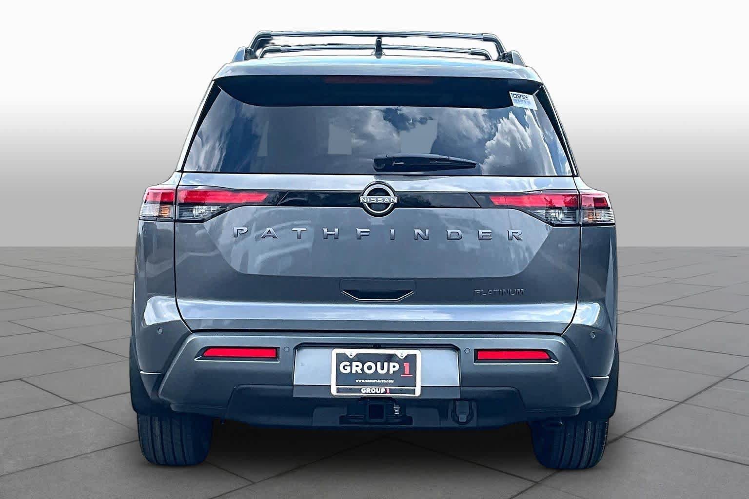New 2026 Nissan Pathfinder Platinum FWD image 4