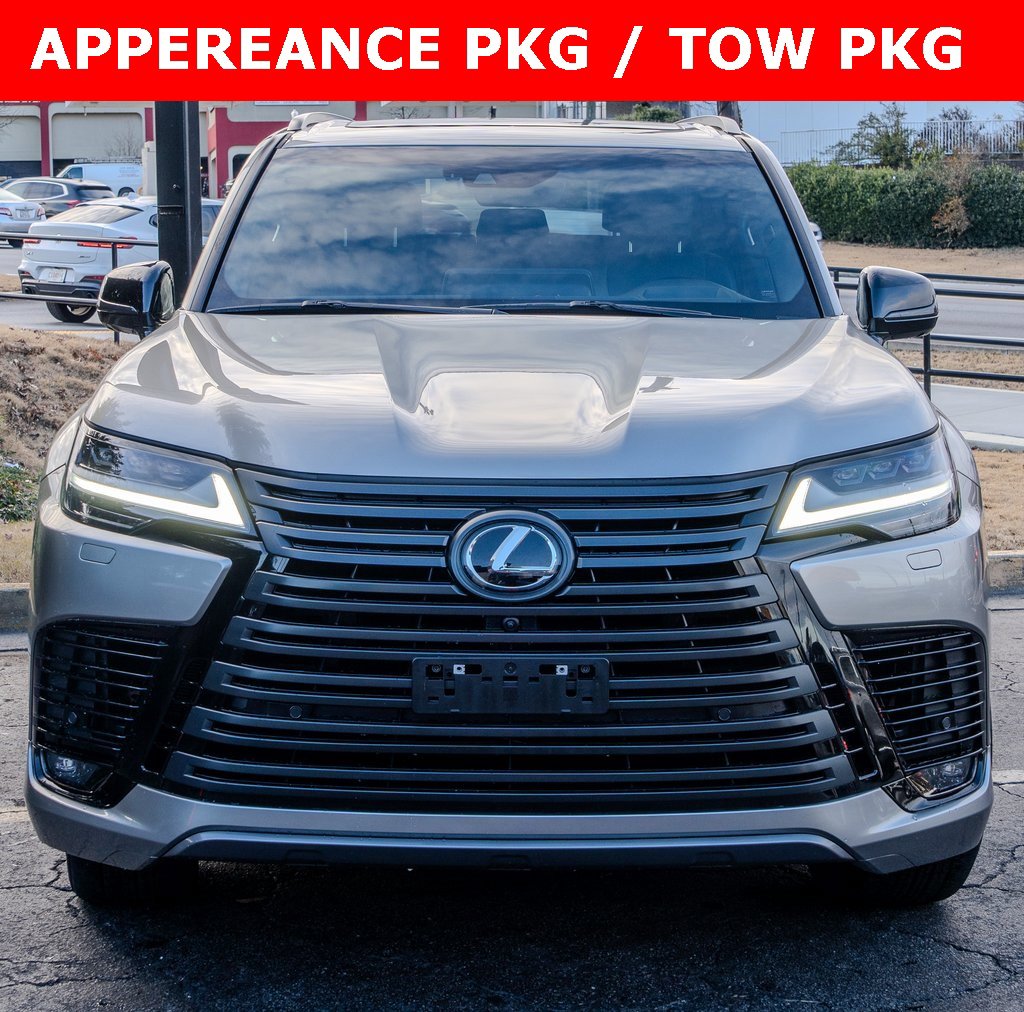 Used 2023 Lexus LX 600 4WD w/ Luxury Package image 2