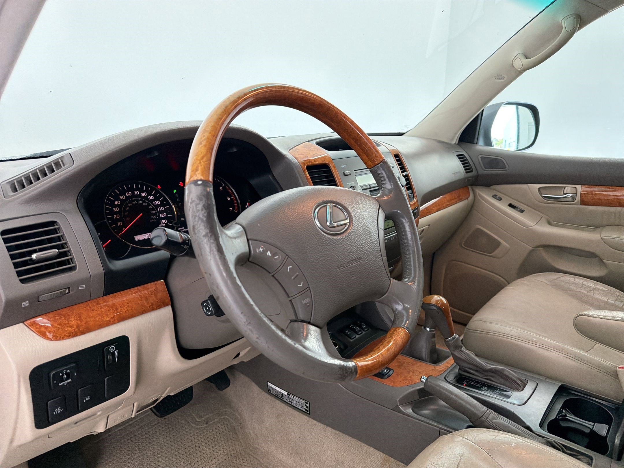 Used 2003 Lexus GX 470 image 4