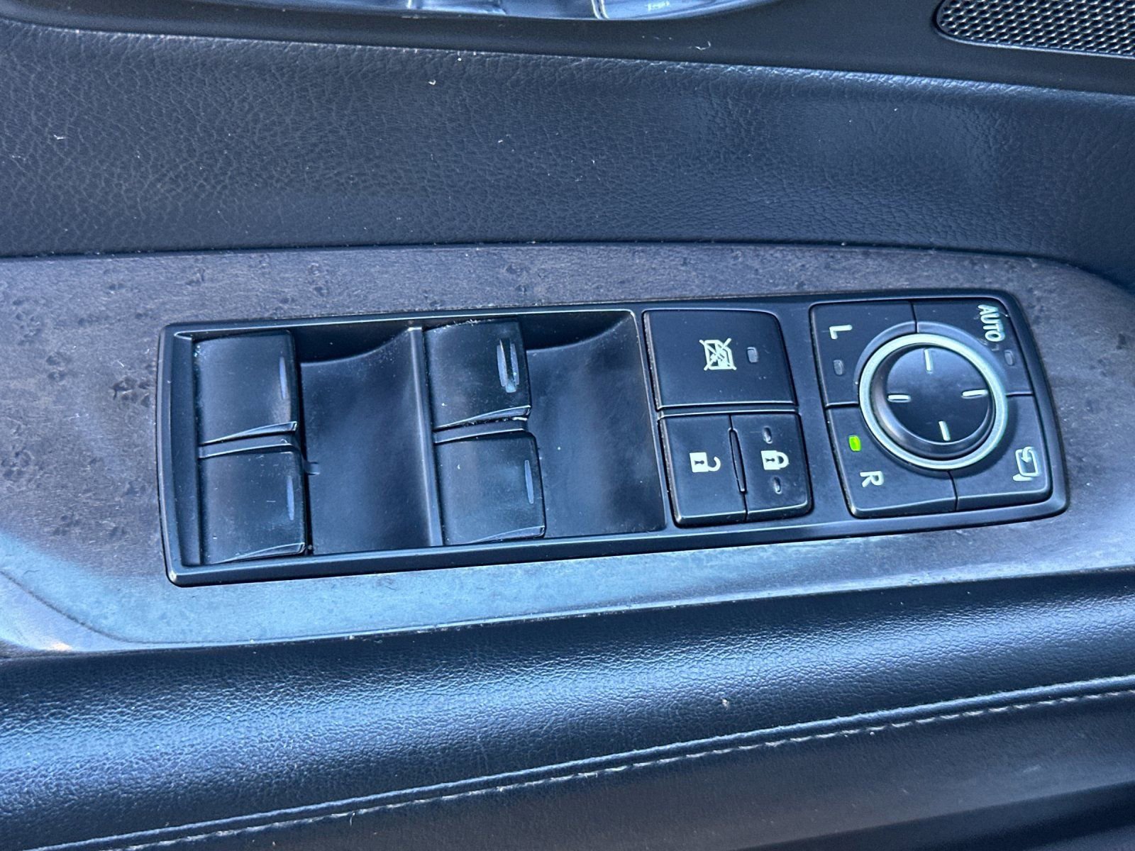 Used 2013 Lexus RX 450h AWD w/ Navigation Pkg image 12