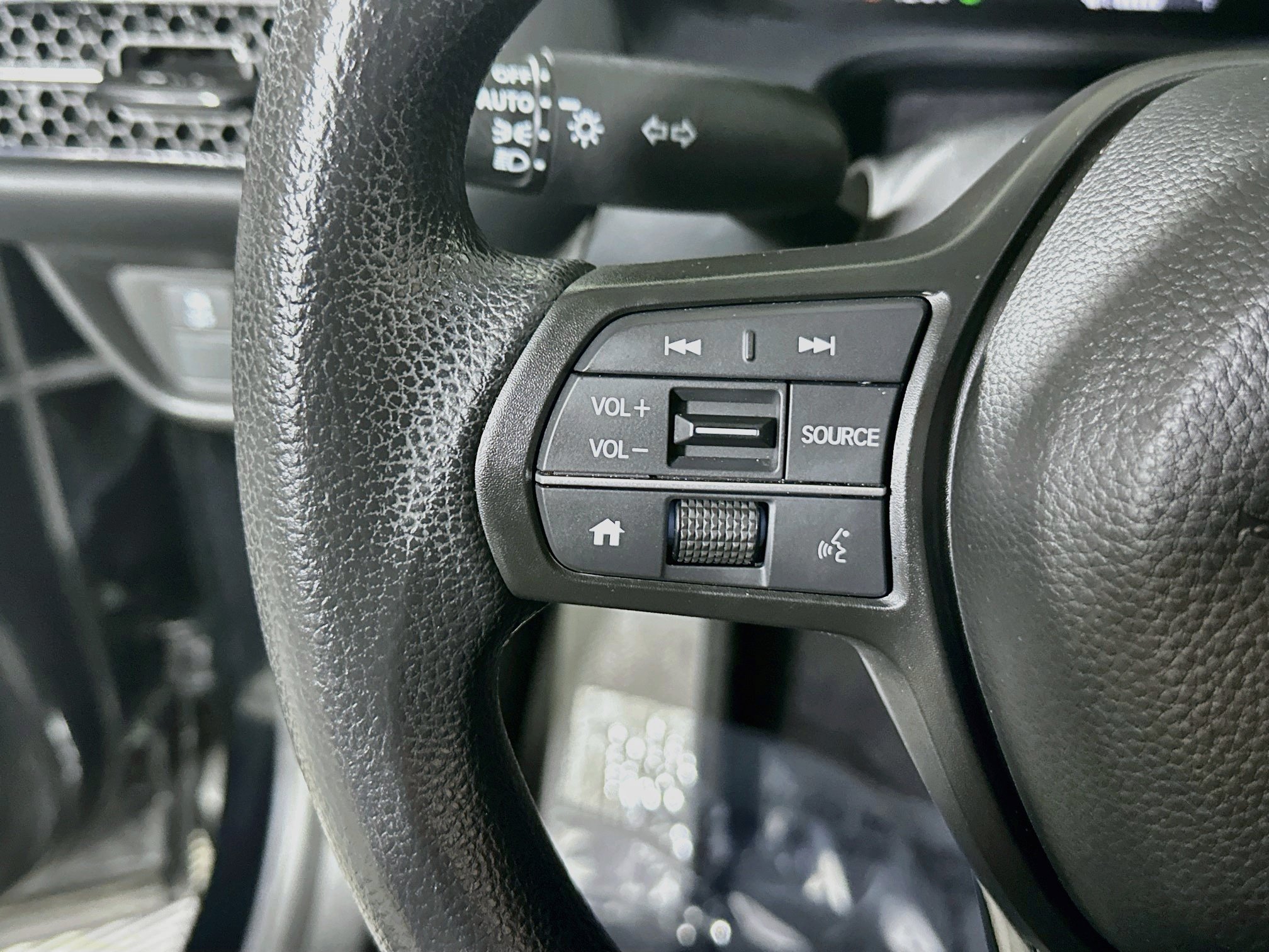 Used 2024 Honda HR-V LX image 16