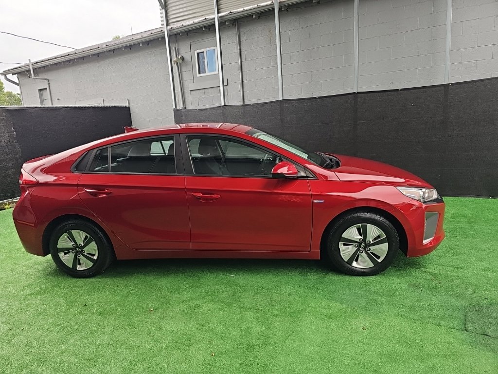 Used 2019 Hyundai Ioniq Blue FWD image 2
