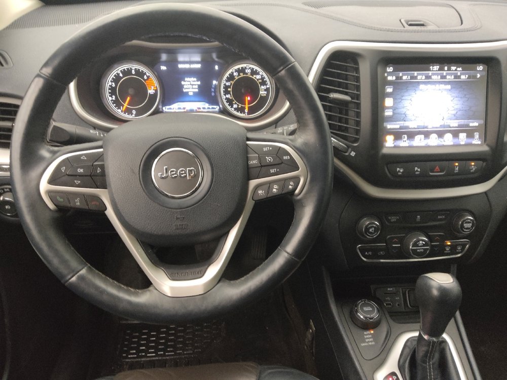 Used 2017 Jeep Cherokee Limited w/ Technology Group image 22