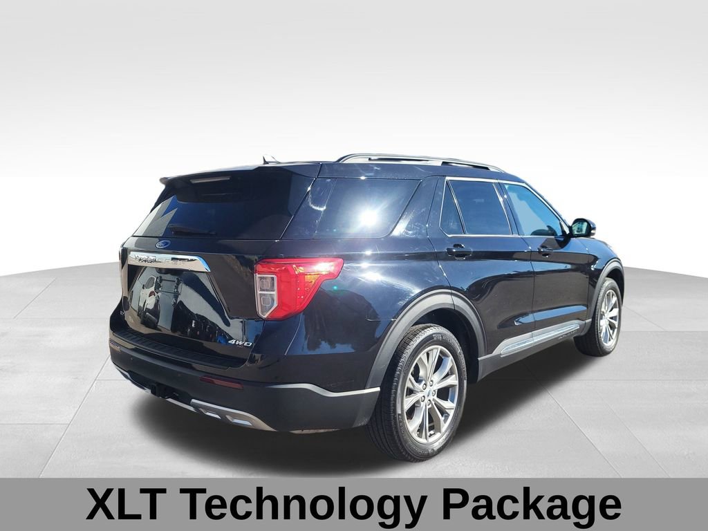 Certified 2023 Ford Explorer XLT w/ Equipment Group 202A image 5