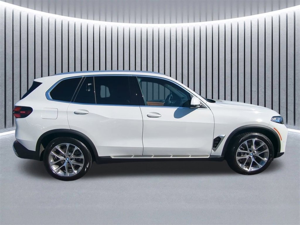 Used 2026 BMW X5 xDrive40i image 4