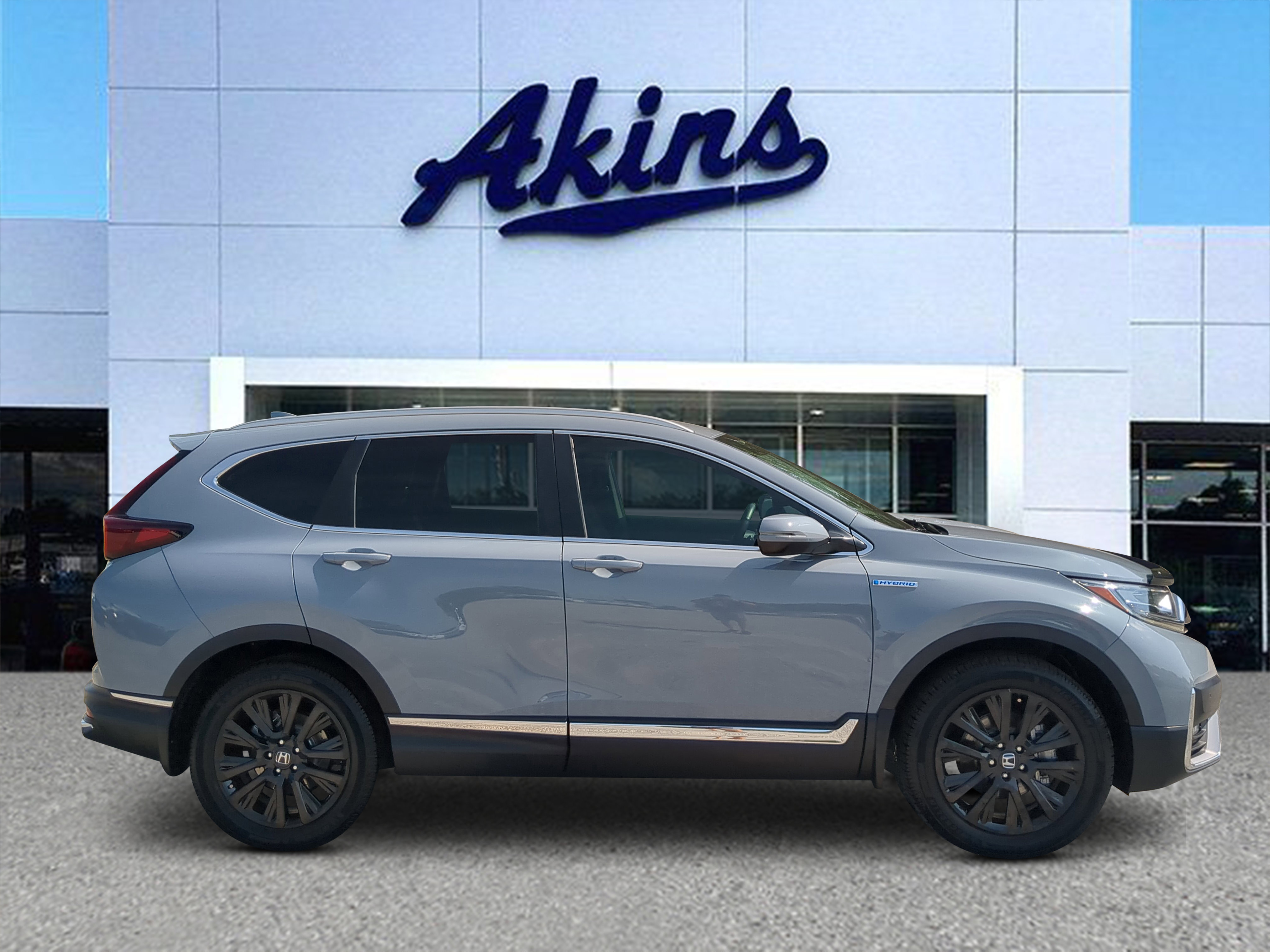 Used 2022 Honda CR-V Touring image 1