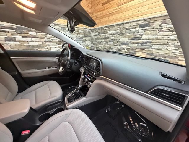 Used 2020 Hyundai Elantra Value Edition FWD image 15