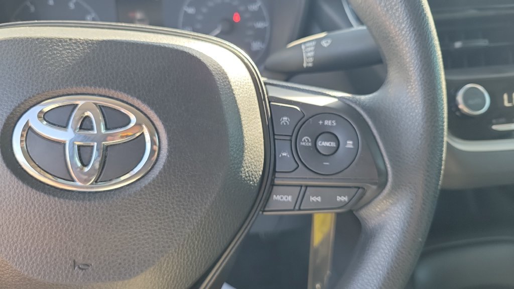 Used 2024 Toyota Corolla LE FWD image 19