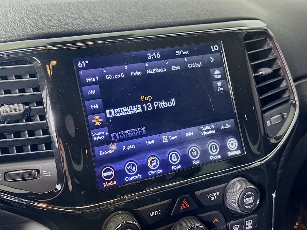 Used 2021 Jeep Grand Cherokee Laredo X image 29